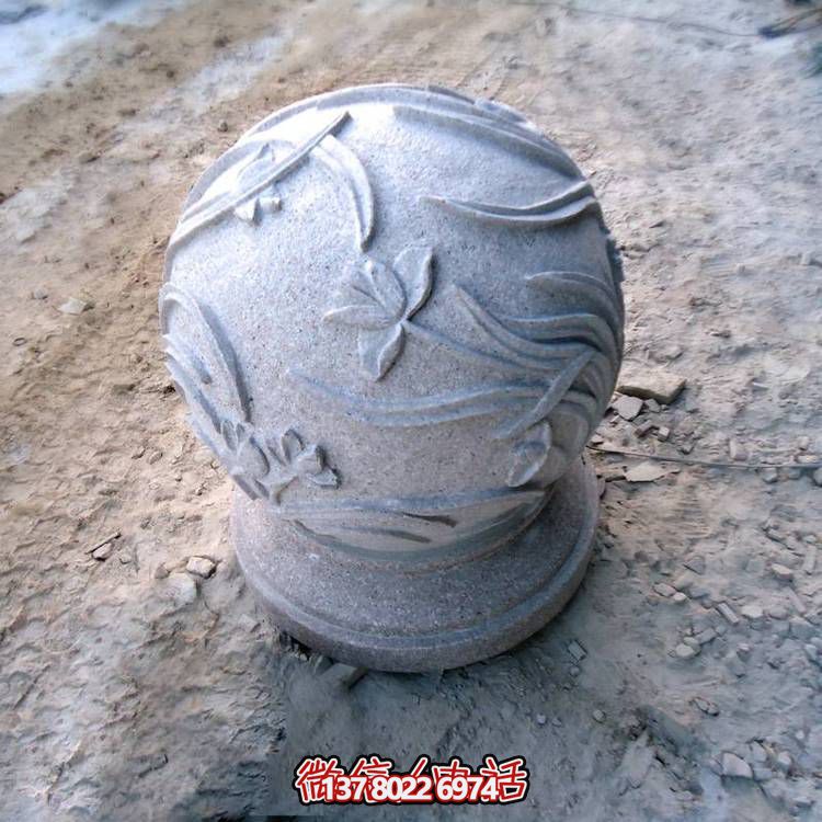 大理石浮雕雕塑，給公園景觀增添美感