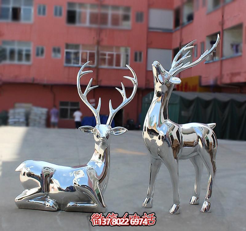 不銹鋼鏡面鹿雕塑，點(diǎn)綴公園景區(qū)