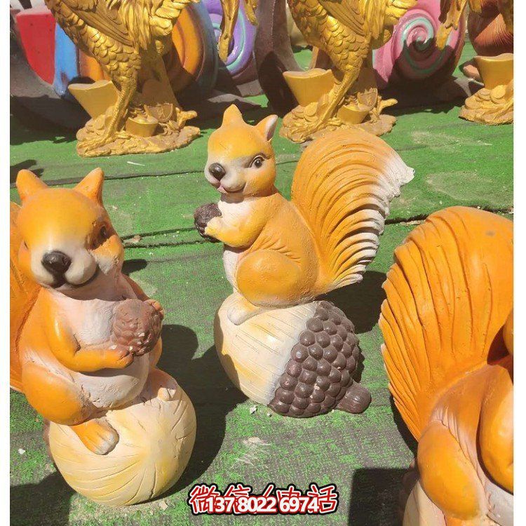 集游樂、景觀、動(dòng)物園于一體的玻璃鋼仿真卡通動(dòng)物游樂場