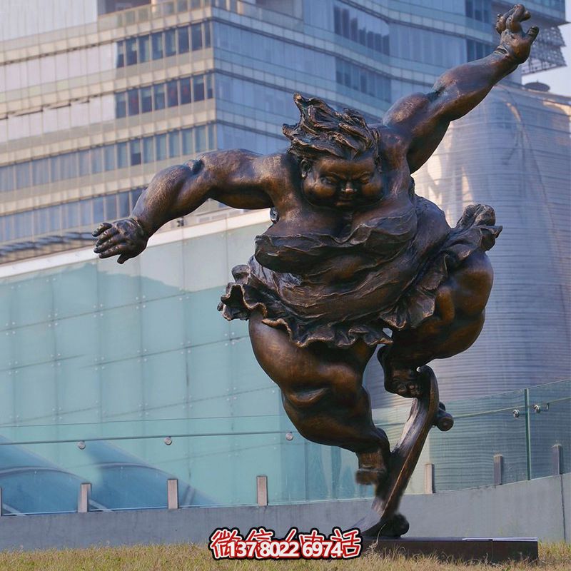 玻璃鋼雕塑滑板車，為城市公園和廣場(chǎng)帶來(lái)活力