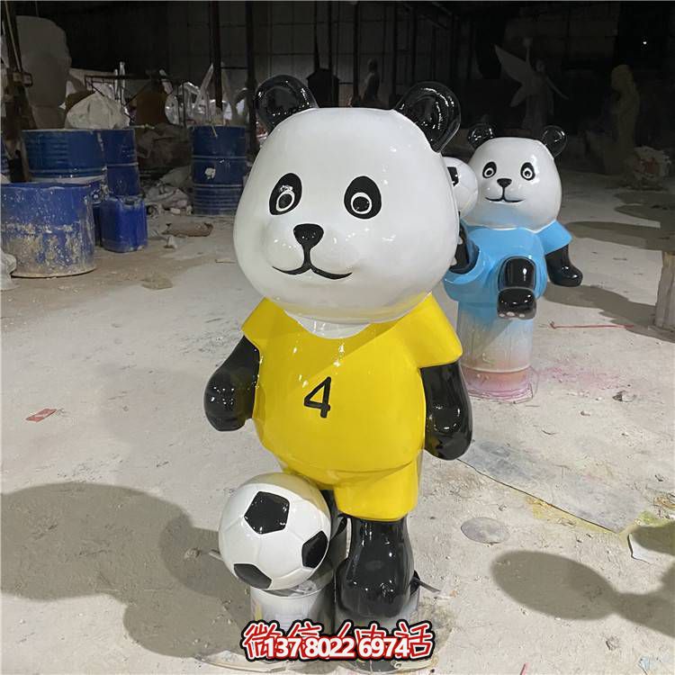 足球旅游景區(qū)，讓你玩轉(zhuǎn)卡通公仔和雕塑