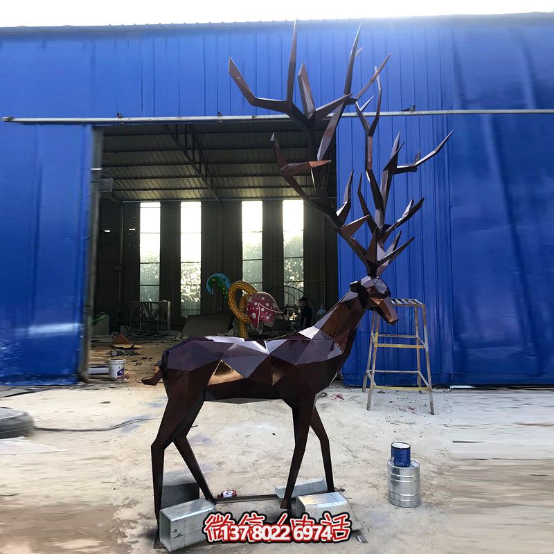 大型梅花鹿雕塑，點(diǎn)綴大型公園景觀