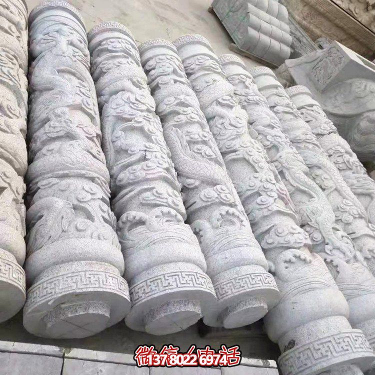 精美結合雕塑，把浮雕、大理石、石雕、石柱帶入戶外空間