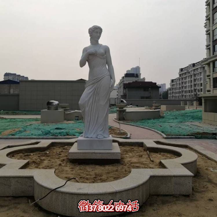 西方大理石雕像，浮雕人物裝飾街道