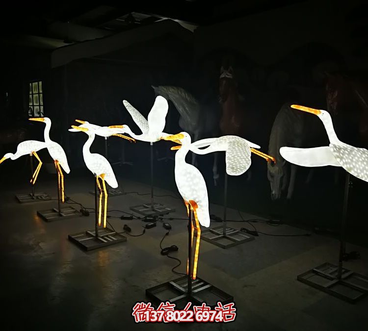 玻璃鋼雕塑景觀亮化，點(diǎn)亮景區(qū)園林