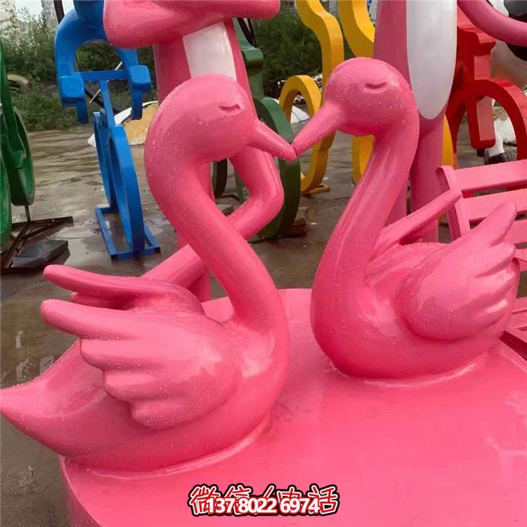 愛(ài)情主題公園玻璃鋼卡通愛(ài)心天鵝美陳擺件