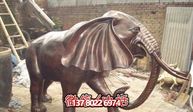 創(chuàng)意仿銅大象雕塑，美化環(huán)境景觀