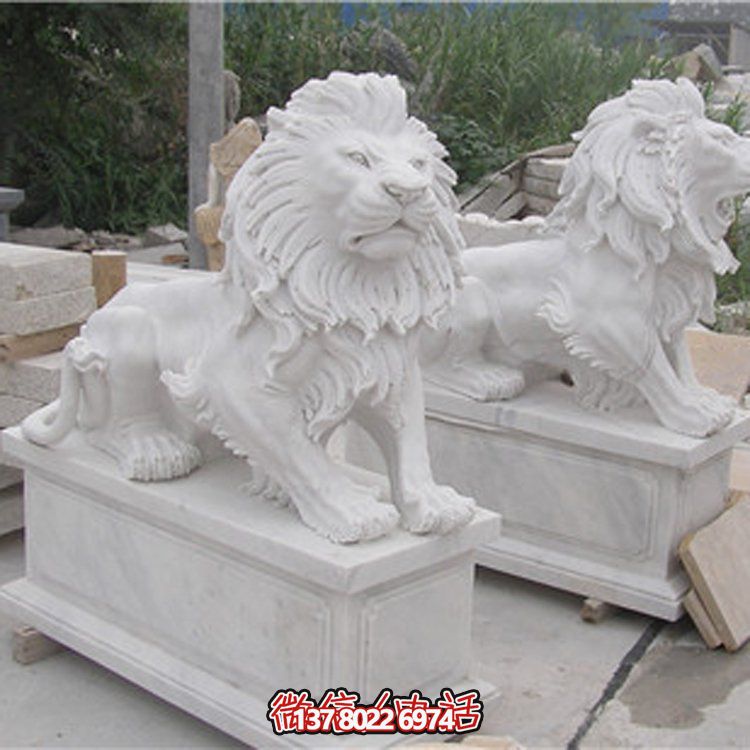 大理石獅子雕塑，點綴園林景觀