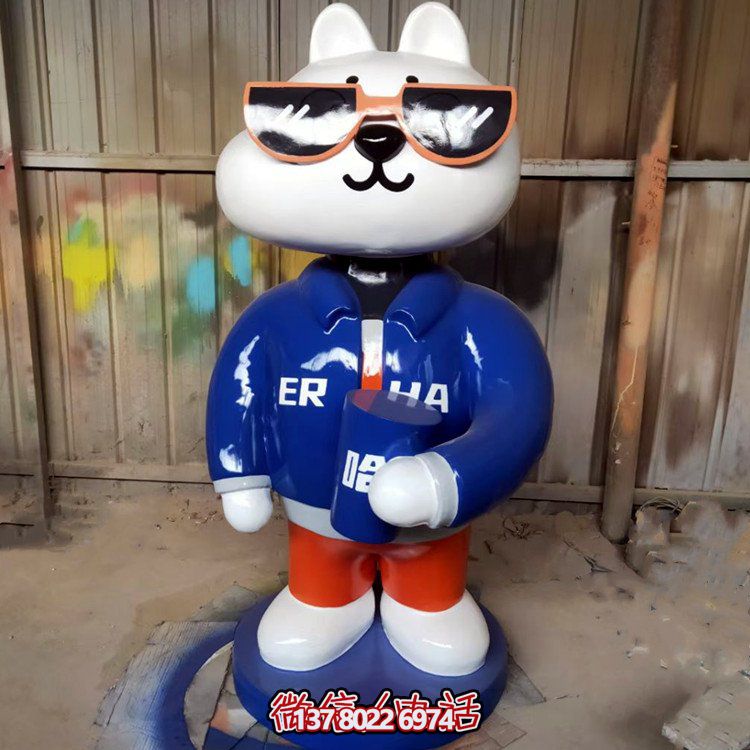 藝術(shù)玻璃鋼彩繪動物雕塑——讓商場、網(wǎng)店、紅店變身藝術(shù)館