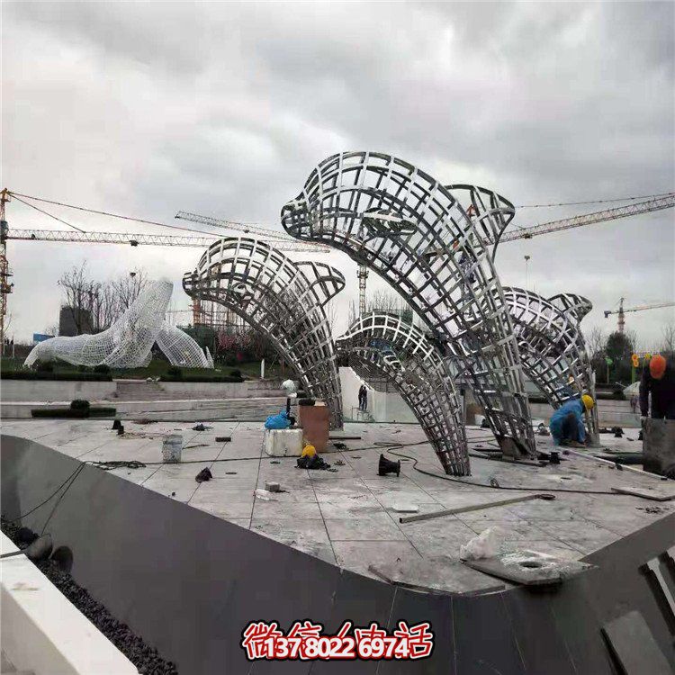 新型不銹鋼網(wǎng)格園林裝飾雕塑——海豚動物雕塑