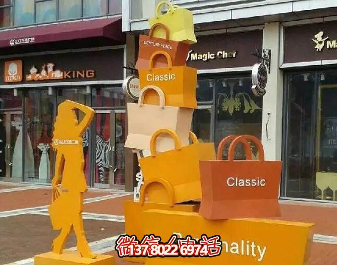 不銹鋼購物袋雕塑，讓您的商業(yè)街路邊擺放更具藝術感