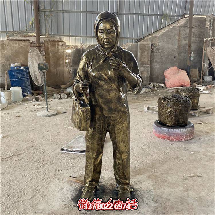 玻璃鋼仿銅人物雕塑，美化園林景區(qū)