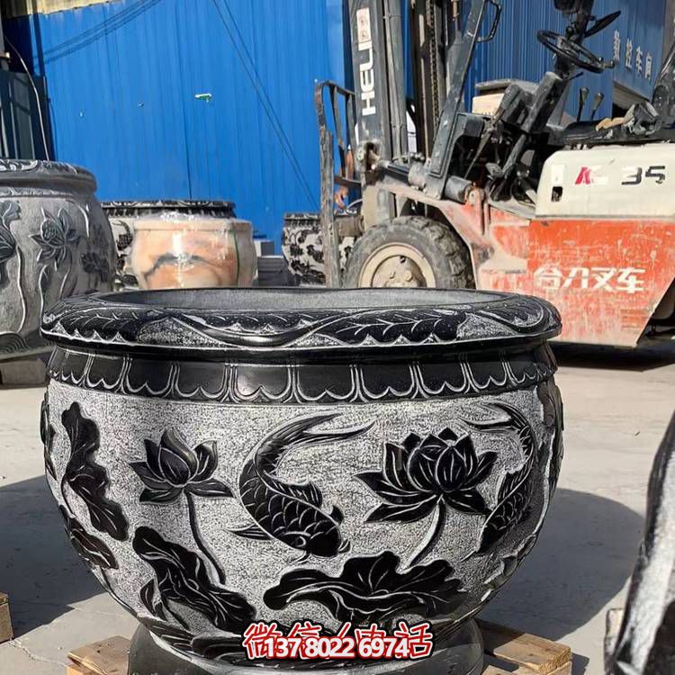 精美荷花浮雕缸，融合經(jīng)典元素，打造清新安靜空間