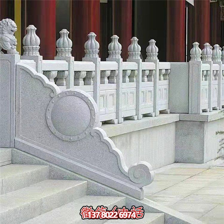 精美石雕欄桿欄板，點(diǎn)綴景區(qū)景點(diǎn)，增添園林雕塑之美