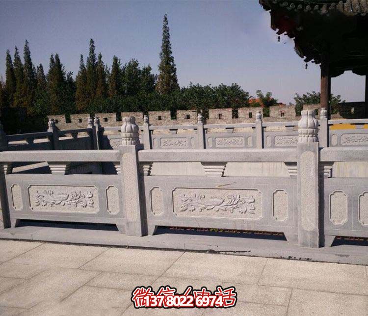 精美青石雕刻欄桿，為您的景區(qū)水池添彩