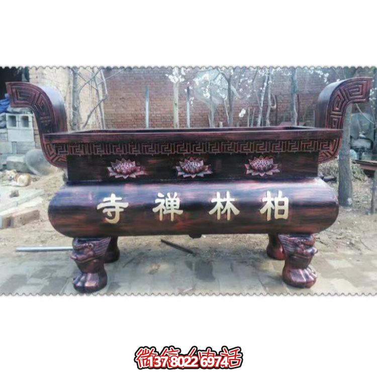 玻璃鋼大型香爐雕塑，點(diǎn)綴露天景區(qū)