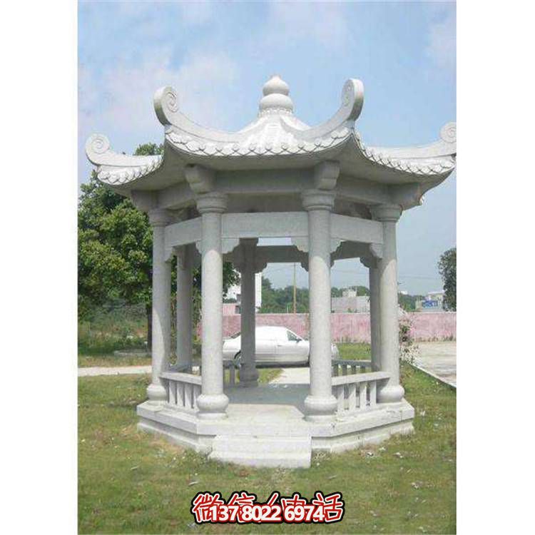 精美石雕涼亭，為公園添彩