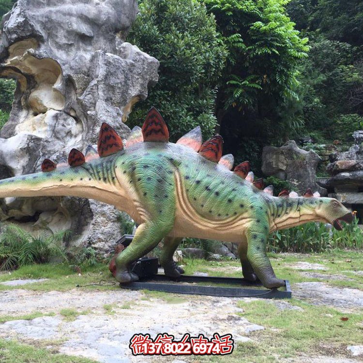 劍齒龍，玻璃鋼仿真恐龍仿生雕塑