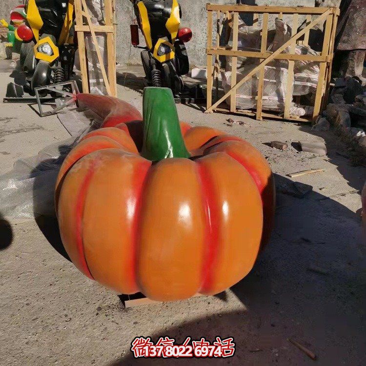 戶外農(nóng)場(chǎng)玻璃鋼卡通彩繪仿真水果蔬菜雕塑