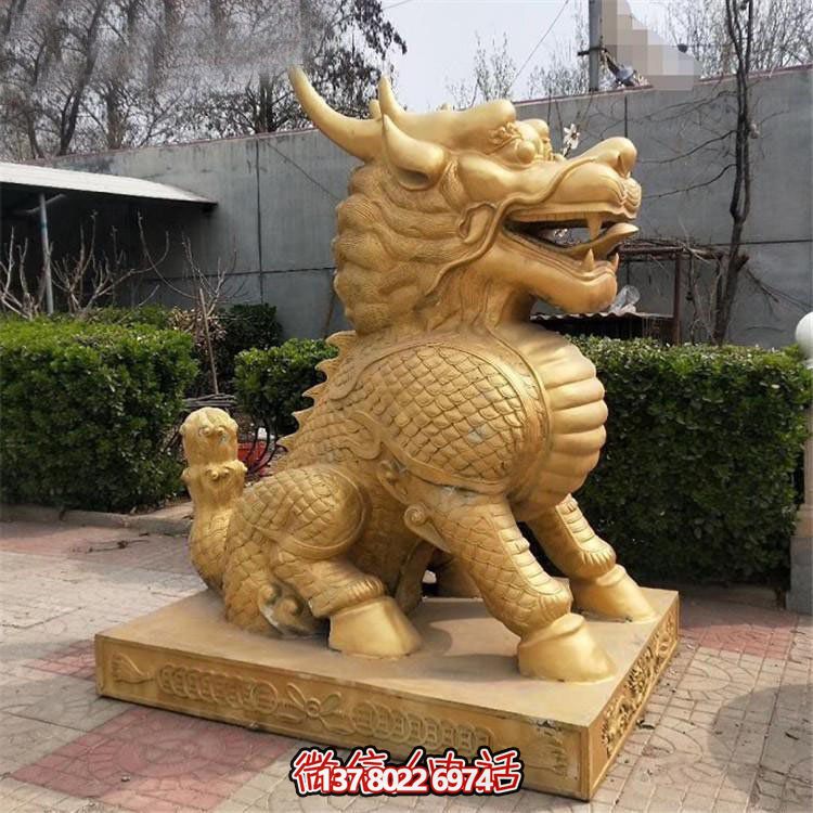 企業(yè)門(mén)口擺放玻璃鋼仿銅麒麟雕塑